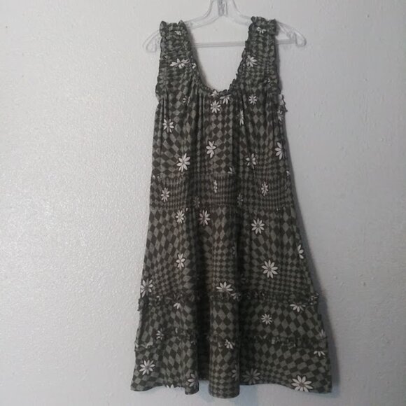 No Boundaries women's size XXL (19) green and white floral dress - Picture 1 of 14
